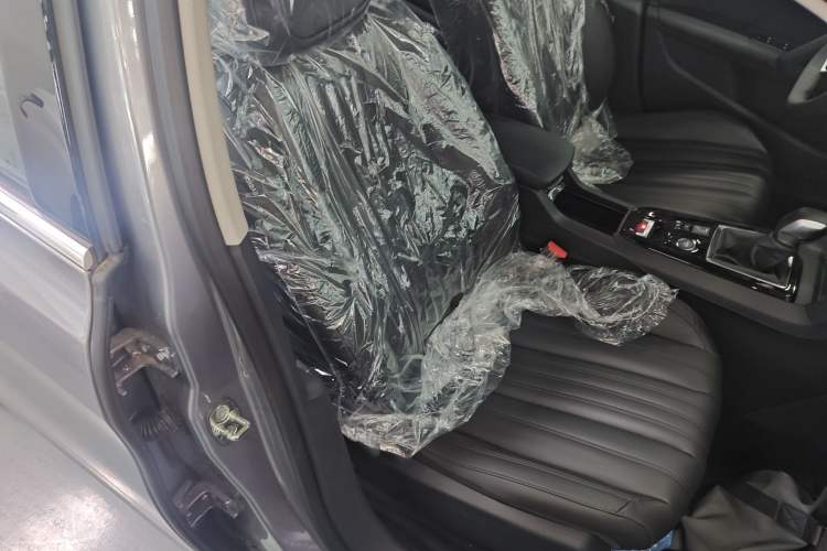 Used Peugeot 408 2022 1.6T Light-Chasing Edition
