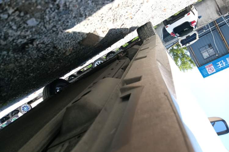 Used ORA White Cat 2022 Xiaoyue Mao Edition 360 km Luxury Model Lithium NMC
