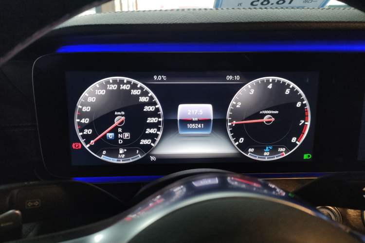 Used Mercedes-Benz E-Class 2019 E 300 L Sporty and Stylish Model