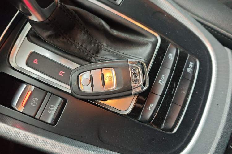 Used Audi Q5 2015 40 TFSI Technology Edition
