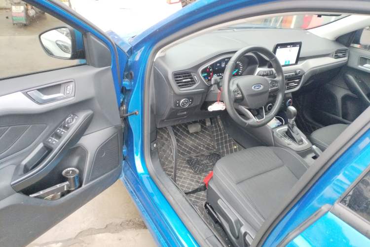 Used Ford Focus 2020 Hatchback 1.5L Automatic Sharp Edition
