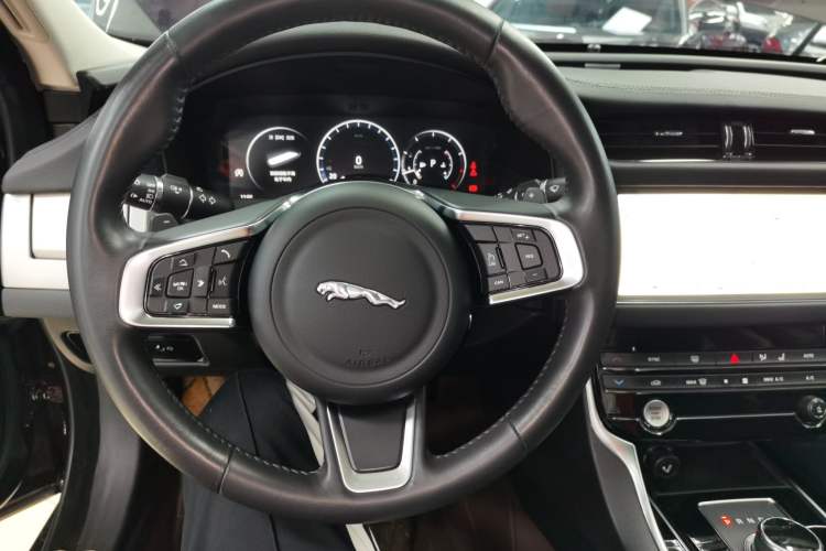 Used Jaguar XFL 2020 XFL 2.0T P200 Two-Wheel-Drive Elite Edition