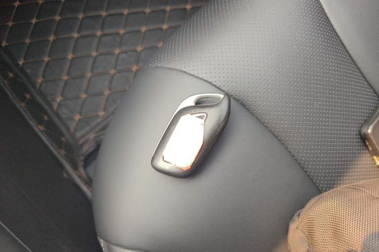 Used Roewe i5 2019 1.5L Automatic 4G Connected Langhao Edition
