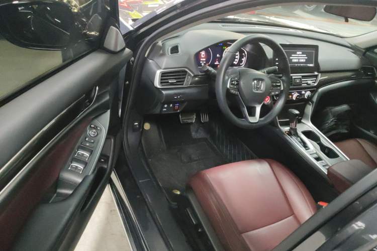 Used Honda Accord 2022 260TURBO Phantom Night · Prestige Edition
