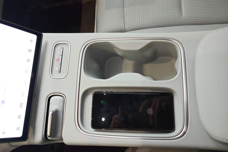 Used Nio ES6 2024 75 kWh