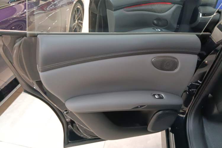 Used  LS6 2025 Ultra-Powerful Lingxi Intelligent Enjoyment Edition
