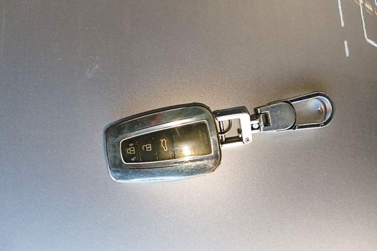 Used Toyota Avalon 2019 2.0L Ambition Edition China VI
