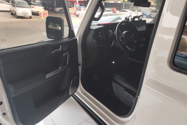 Used  T01 2024 2.0T Mechanic