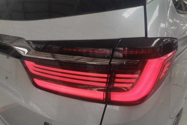 Used Honda Elysion 2024 2.0L eHEV Luxury Edition
