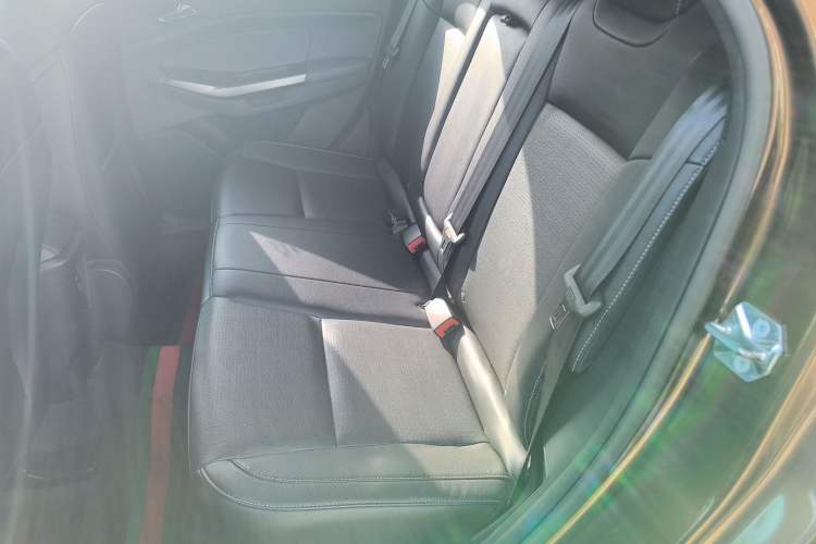 Used Ford Escort 2017 Happiness Edition 1.5L Automatic Fashion Version
