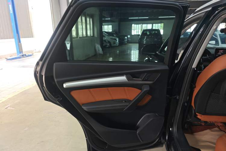 Used Audi Q5L 2020 Updated 40 TFSI Prestige Fashion Edition
