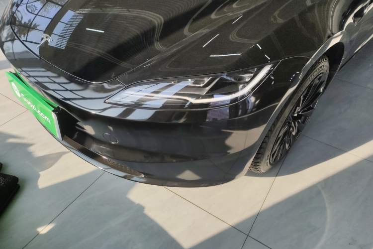 Used Tesla Model 3 2023 Rear-Wheel-Drive Version

