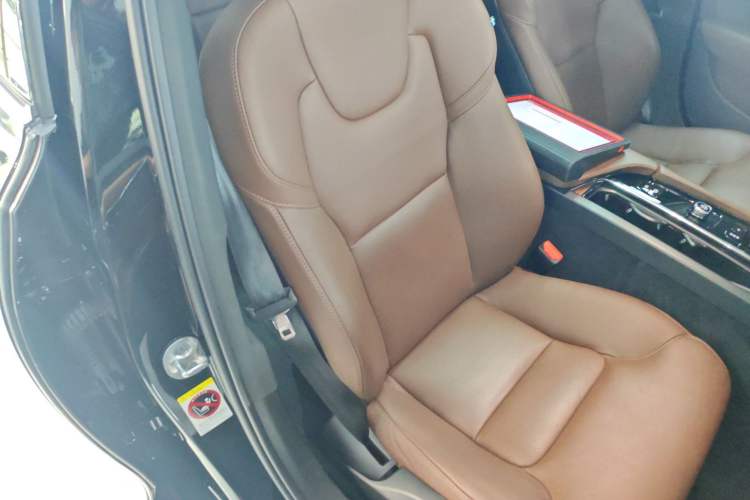 Used Volvo S90 2023 B5 Zhiyi Luxury Edition