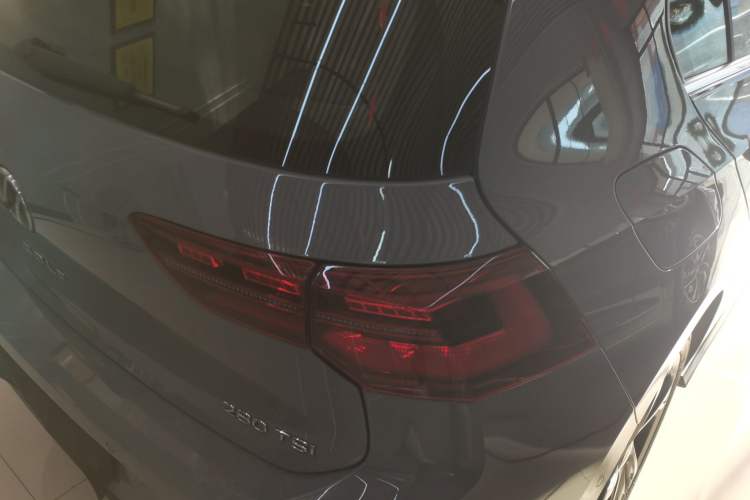 Used Volkswagen Golf 2023 Facelift 280TSI DSG R-Line