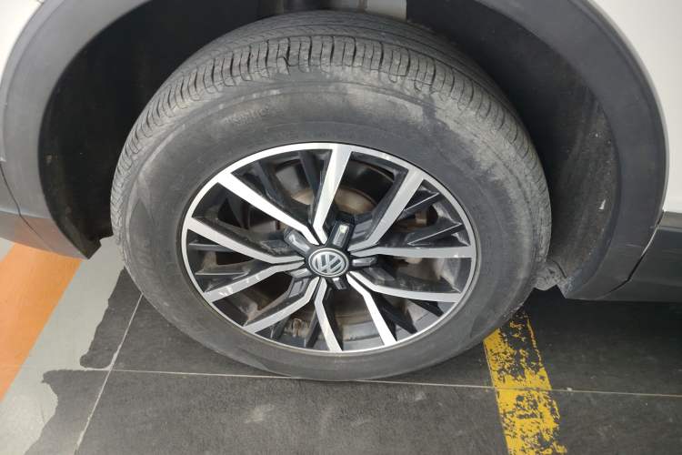 Used Volkswagen Tiguan L 2018 280TSI Automatic Two-Wheel Drive Comfort Edition
