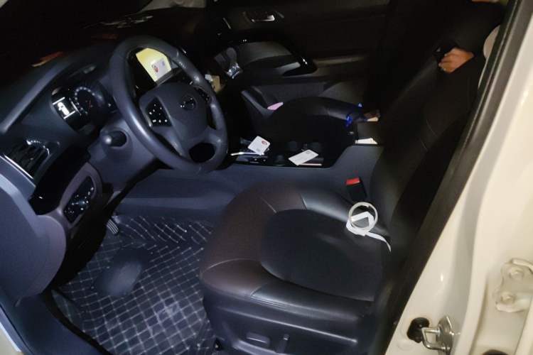 Used GAC Trumpchi GS4 2017 235T G-DCT Two-Wheel Drive Luxury Edition
