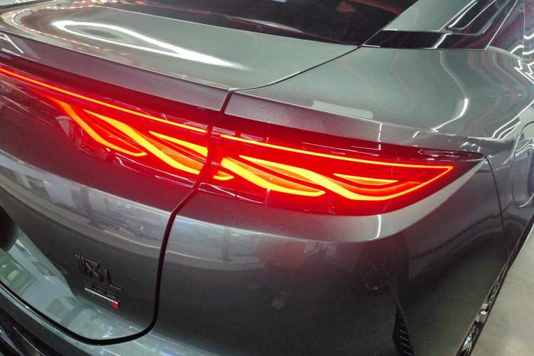 Used BYD Han L 2025 DM-p Four-Wheel-Drive LiDAR Flagship Model
