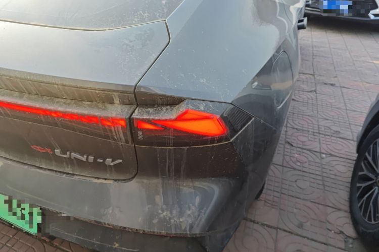 Used Changan UNI-V iDD 2023 Zhidian iDD 1.5T 113km Smart & Fun Version (Rapid Edition)