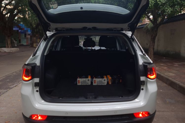 Used  Compass 2017 200T Automatic Family Edition
