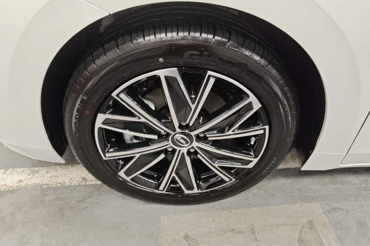 Used GAC Trumpchi Trumpchi E8 2024 Honor Series 2.0L Honor Edition
