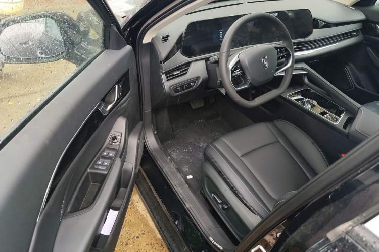 Used Bestune B70 2025 Dragon Edition 1.5T Enjoyment Model
