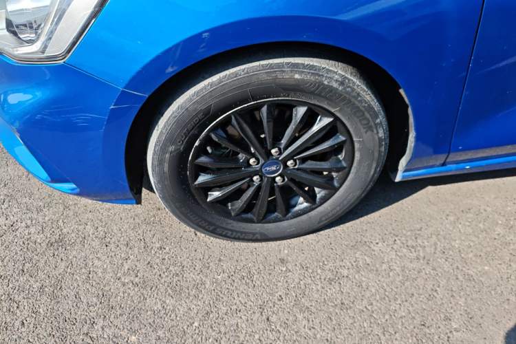 Used Ford Focus 2020 Sedan EcoBoost 180 Automatic Trend Edition
