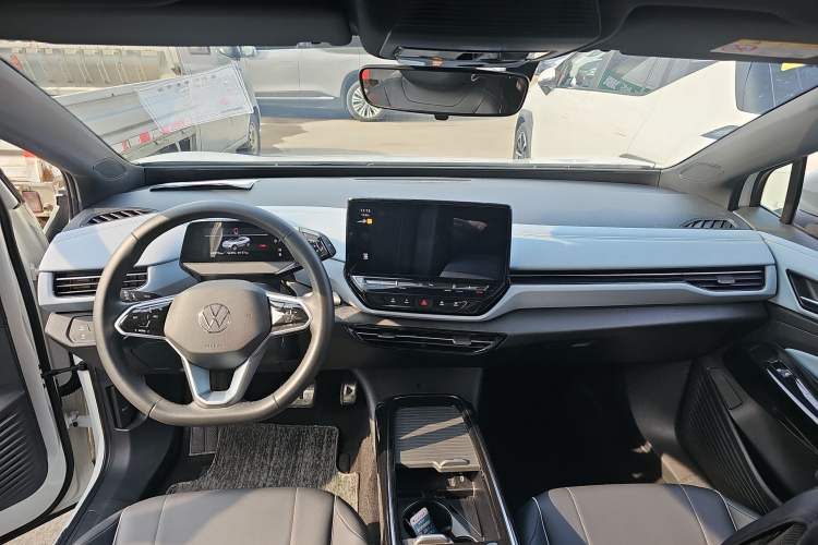 Used Volkswagen ID.4 X 2024 Pure & Smart Edition