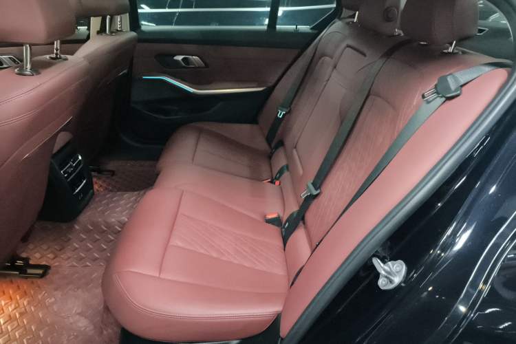 Used BMW i3 2022 eDrive 35 L
