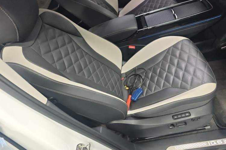 Used Volkswagen ID.6 CROZZ 2022 Long-Range PRO Edition