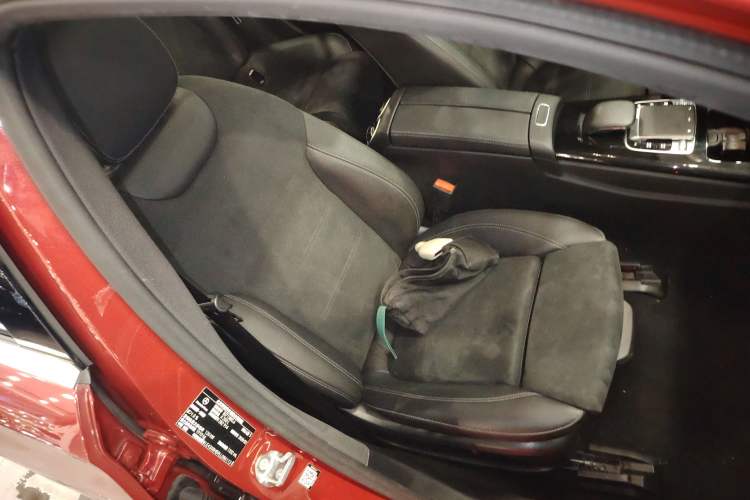 Used Mercedes-Benz A-Class 2020 Restyled A 200 L Sport Sedan Fashion Version
