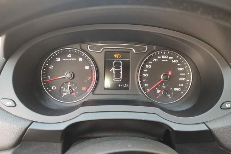 Used Audi Q3 2016 35 TFSI Collection Edition Comfort Model
