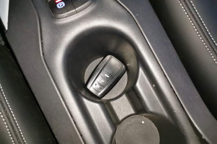 Used Toyota Corolla 2021 Dual-Motor 1.8L E-CVT Elite Edition
