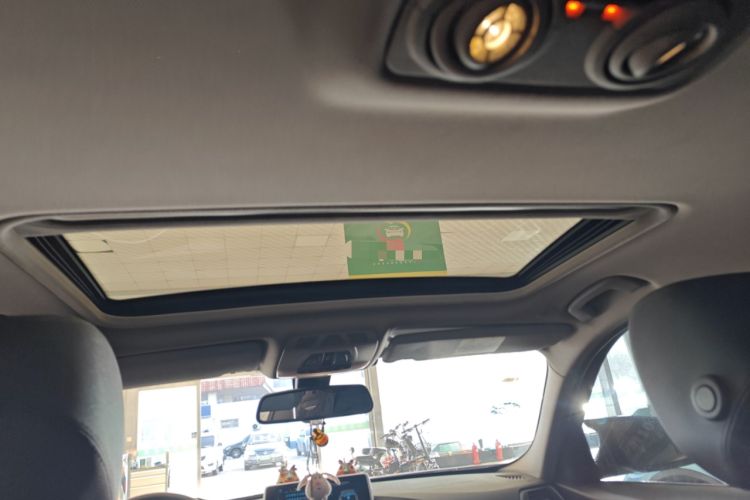 Used BMW 3 Series 2017 320Li Fashion Model
