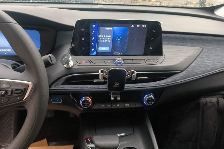 Used Buick Velite 6 2023 430km Range Commuter Version
