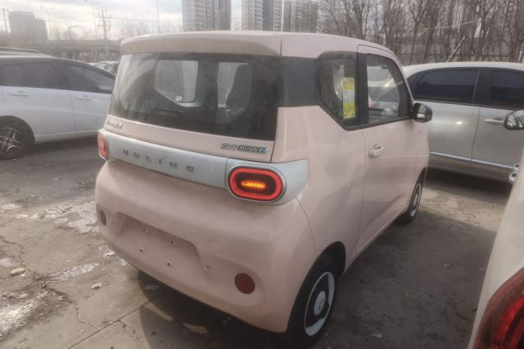 Used Wuling Hongguang MINIEV 2024 3rd Generation 215km Youth Edition
