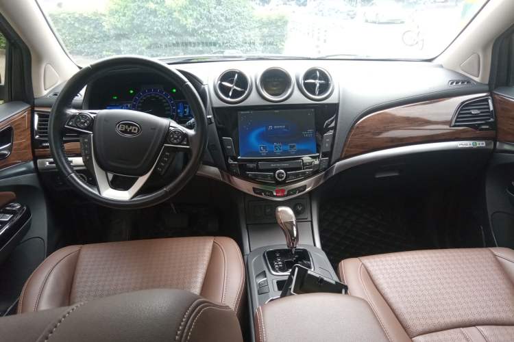 Used BYD S7 2016 2.0T Automatic Prestige Plus
