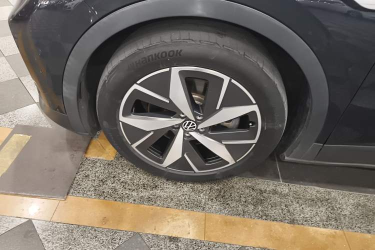 Used Volkswagen ID.4 CROZZ 2021 Long-Range PRO Two-Wheel Drive Version