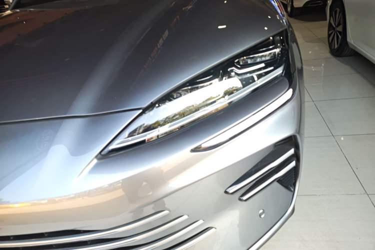 Used BYD Song PLUS New Energy 2025 DM-i 112KM Prestige Model
