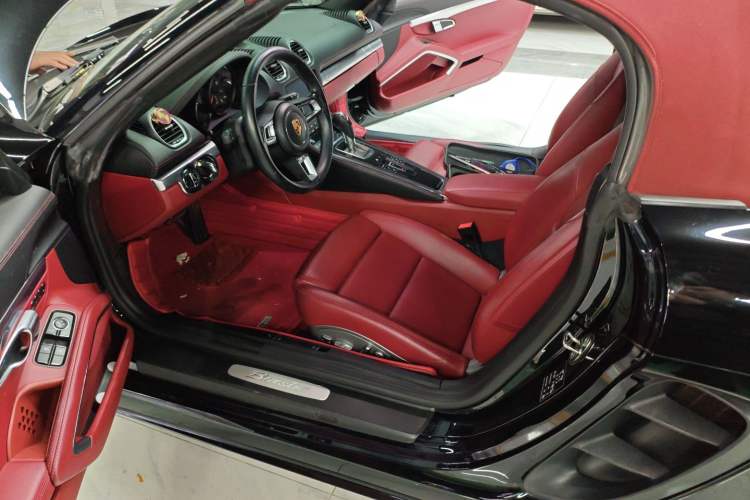 Used Porsche 718 2018 Boxster 2.0T
