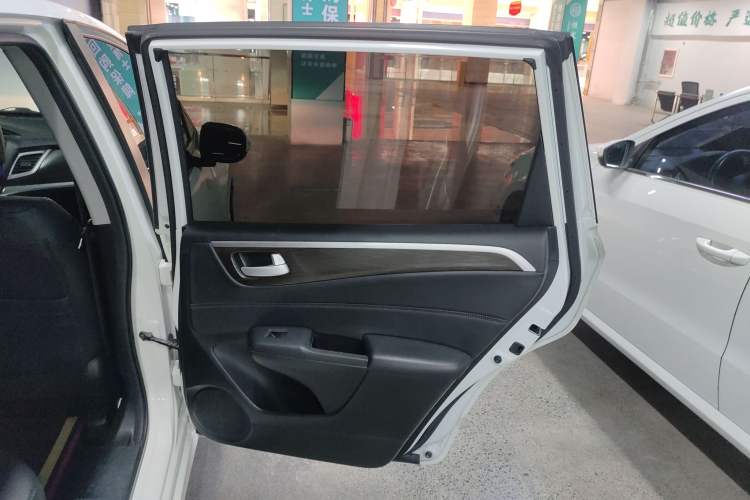 Used Honda Jade 2016 1.8L Automatic Comfort Elite Version 5 Seats