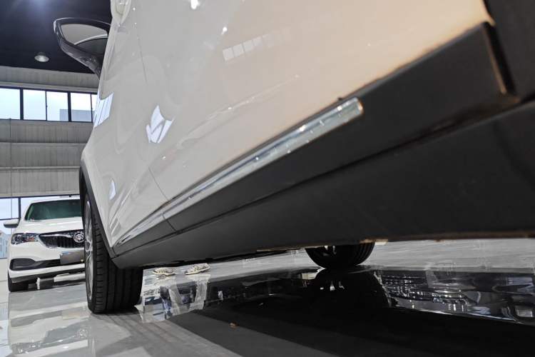 Used BYD Tang 2018 2.0T Automatic Smart Connect Prestige 7-Seater China V Standard
