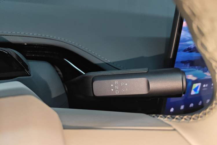 Used  GT 2023 560 Rear-Drive Seven-Wing Edition