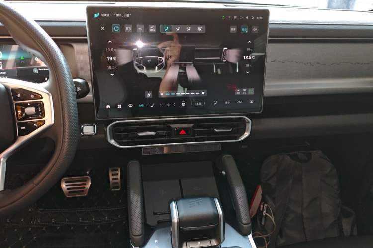 Used Jetour Traveler 2023 2.0T All-Wheel-Drive CrossPRO
