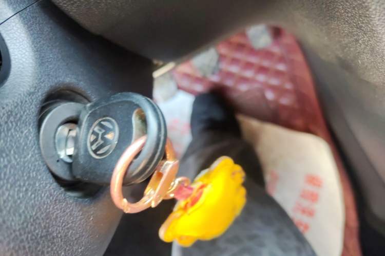 Used Volkswagen Jetta 2015 1.6L Manual Fashion Edition