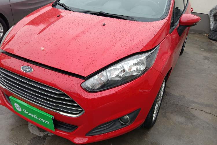 Used Ford Fiesta 2013 Hatchback 1.5L Manual Fashion Edition