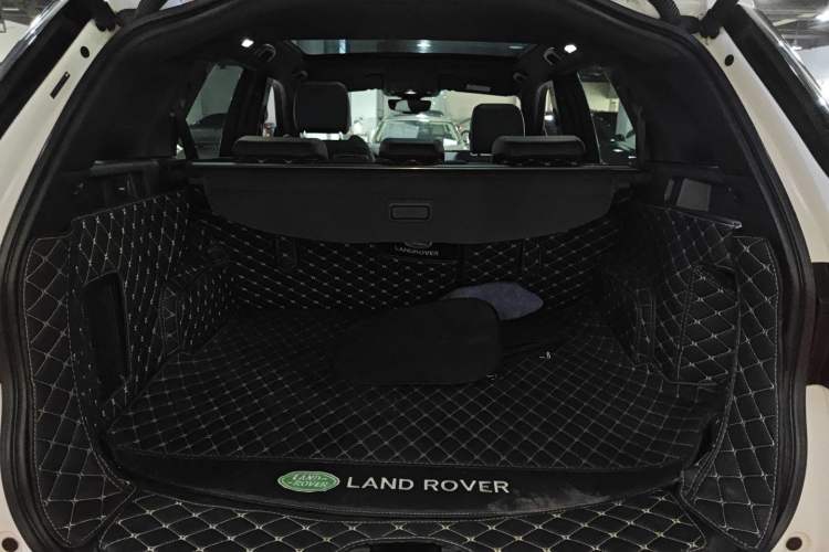 Used Land Rover Discovery Sport 2022 Revised Version 249 PS R-Dynamic S Performance Edition 5 Seats