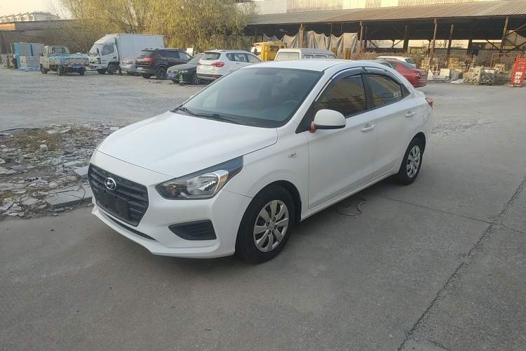 Used Hyundai Verna 2017 1.4L Manual Refreshed Version China V Standard