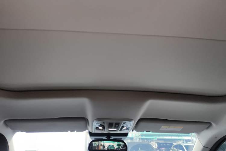 Used Wey VV5 2017 2.0T Ultra-Luxury Version
