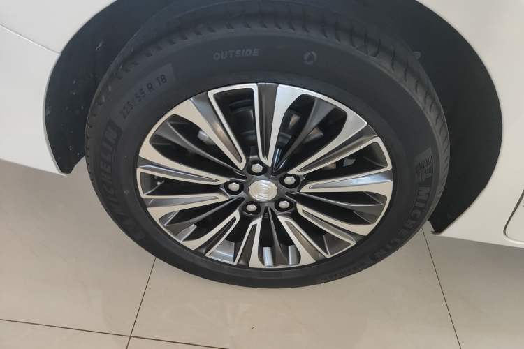 Used Buick GL8 2021 ES Land Cruiser 653T Smart Flagship Model
