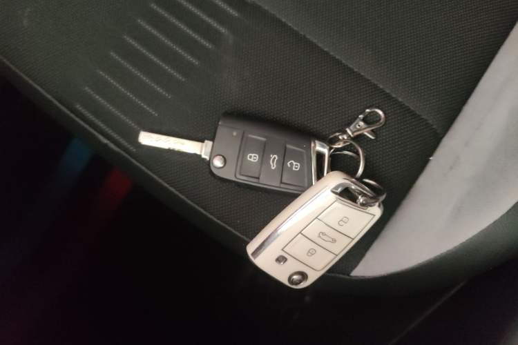 Used Volkswagen T-ROC 2020 230TSI DSG Two-Wheel Drive Advanced Version
